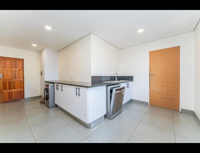 4 BEDROOM PROPERTY TO RENT IN RIVER CLUB
